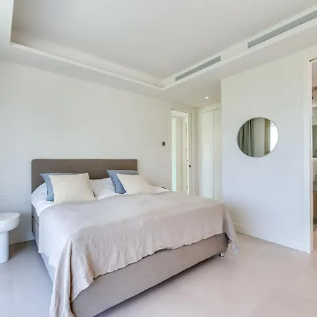 About Benalus Sky Apartment *